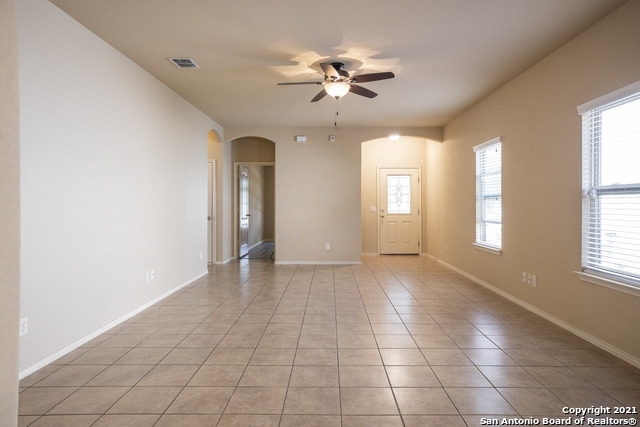 433 Stonebrook Dr Property Photo 32