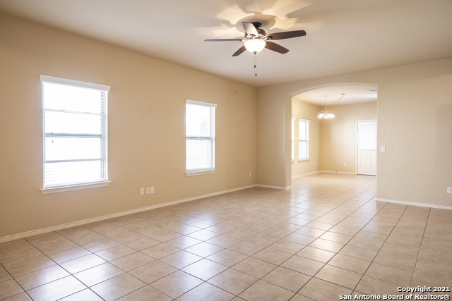 433 Stonebrook Dr Property Photo 34