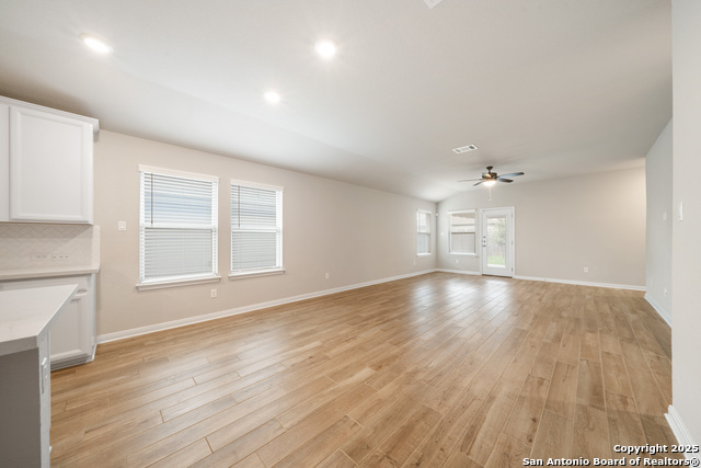 1220 Ella Xing Property Photo 13