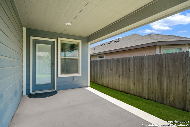 1220 Ella Xing Property Photo 25