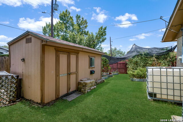 5902 Northgap St Property Photo 34
