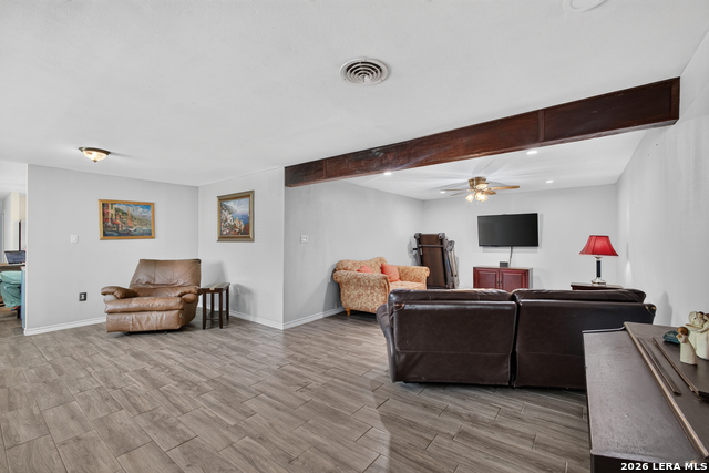 209 Greenlawn Ave Property Photo 7
