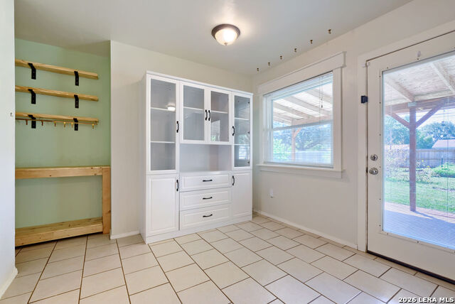 816 Aviation Ave Property Photo 5