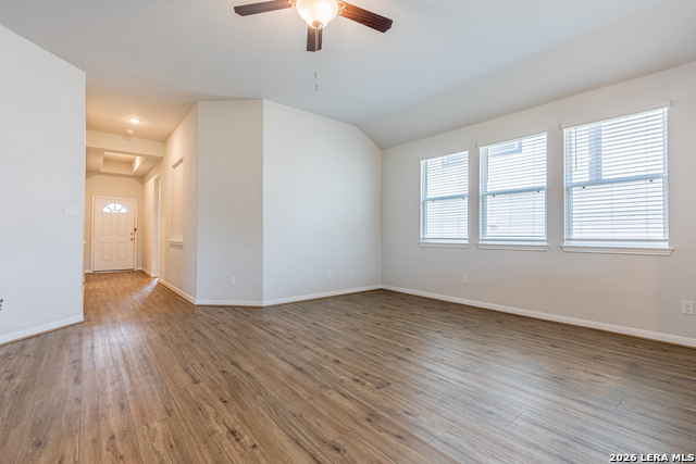 284 Ashley Loop Property Photo 15