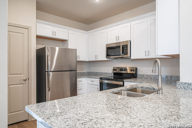 10216 Eaglewood Nook Property Photo 8