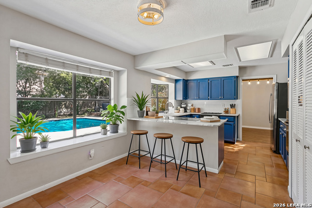 20019 Encino Royale St Property Photo 3