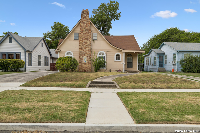 2018 W Gramercy Pl Property Photo 1
