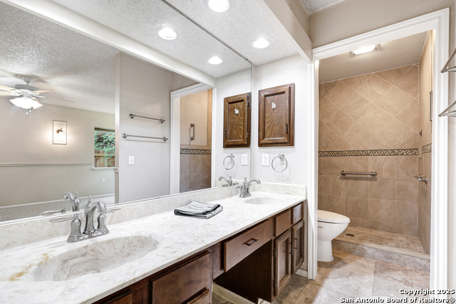 8026 Valley Trail Property Photo 17