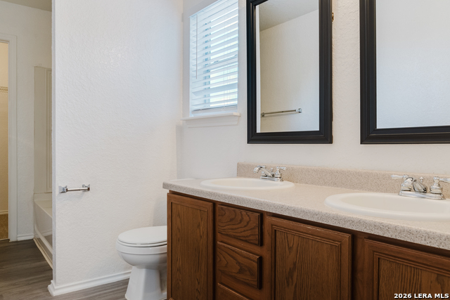 2115 Hollow Circle Property Photo 8