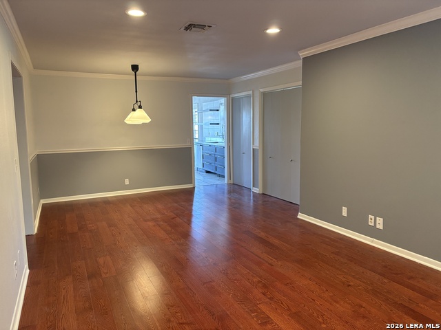 7926 Broadway Property Photo 6
