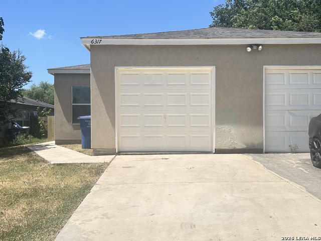 6317 GREEN TOP DR Property Photo 1