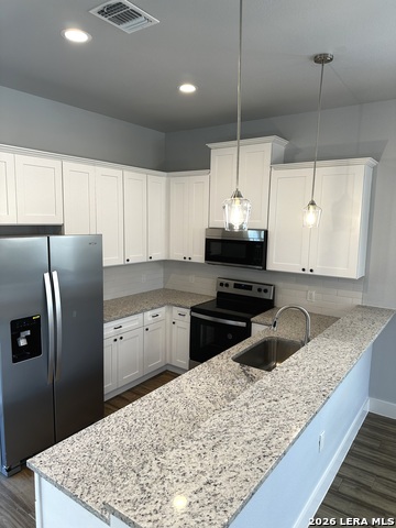 327 Ebner Street Property Photo 8