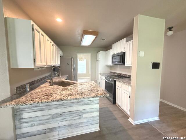 16503 Fox Den Property Photo 4
