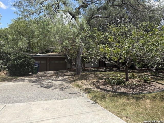 7222 Robin Rest Dr Property Photo 2