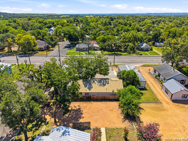 812 N Llano St Property Photo 44