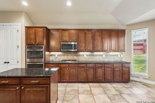 25018 Seal Cv Property Photo 6