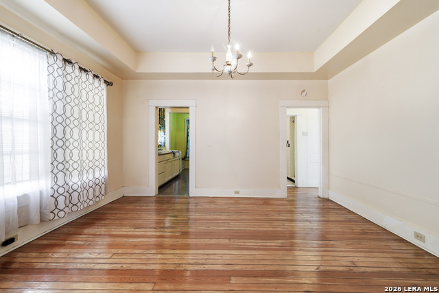 515 W Woodlawn Ave Property Photo 6