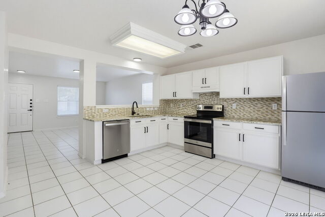 111 Cindy Lou Property Photo 6