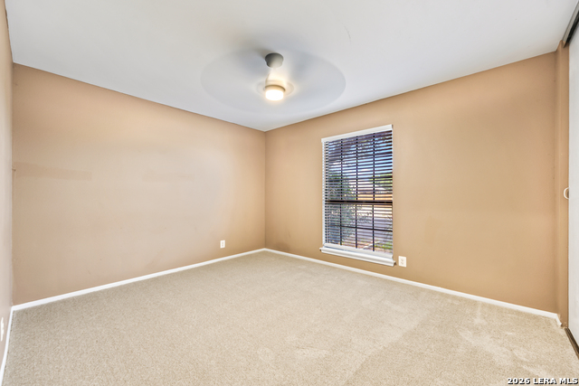 5801 Royal Rdg Property Photo 17
