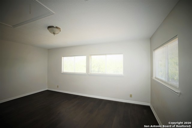 9 Apple Hills Property Photo 8