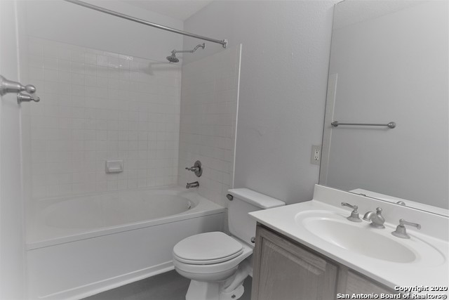 9 Apple Hills Property Photo 11