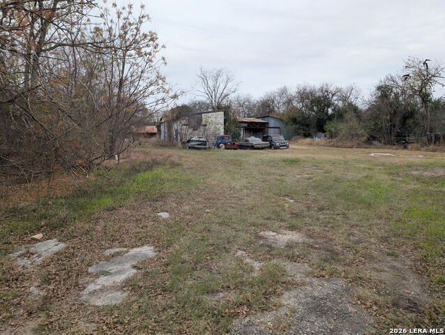 550 W Broadview