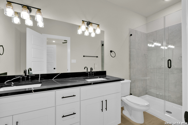 822 Empire Property Photo 17