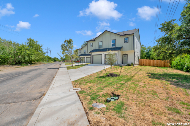 822 Empire Property Photo 21
