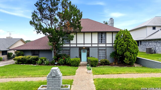 3418 Wimbledon Property Photo 2