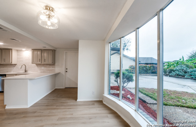 3418 Wimbledon Property Photo 17