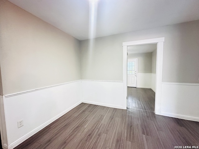 10806 Lazy Oaks Dr Property Photo 4