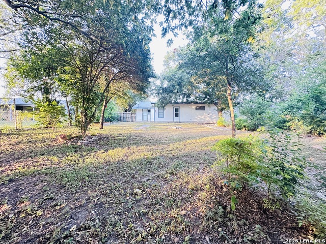 10806 Lazy Oaks Dr Property Photo 28