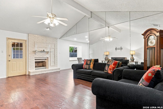 8715 Timber Range Property Photo 3