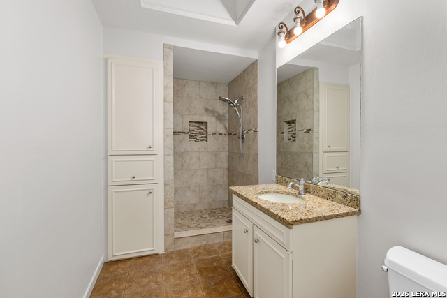 219 Tophill Rd Property Photo 25