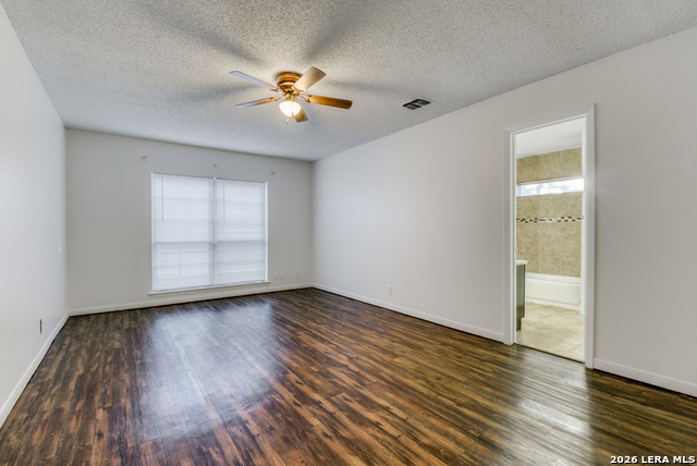 11507 Spring Crest St Property Photo 7