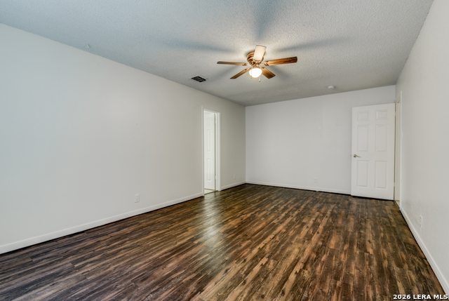 11507 Spring Crest St Property Photo 8