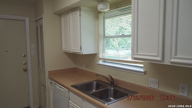 4874 Castle Lance Property Photo 6
