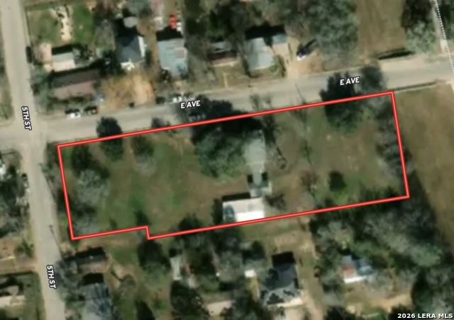 529 Avenue E Property Photo 4