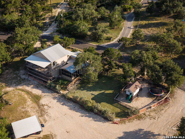 1200 & 1340 Hinch Property Photo 18