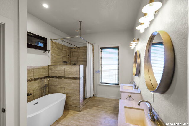 1200 & 1340 Hinch Property Photo 26