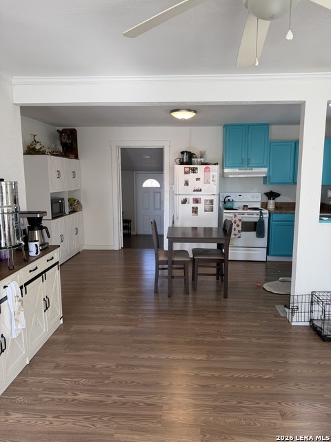 902 S State Highway 55 Property Photo 13