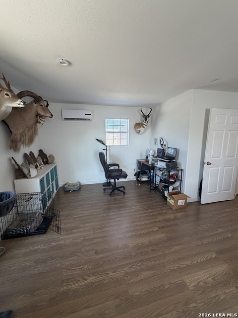 902 S State Highway 55 Property Photo 20