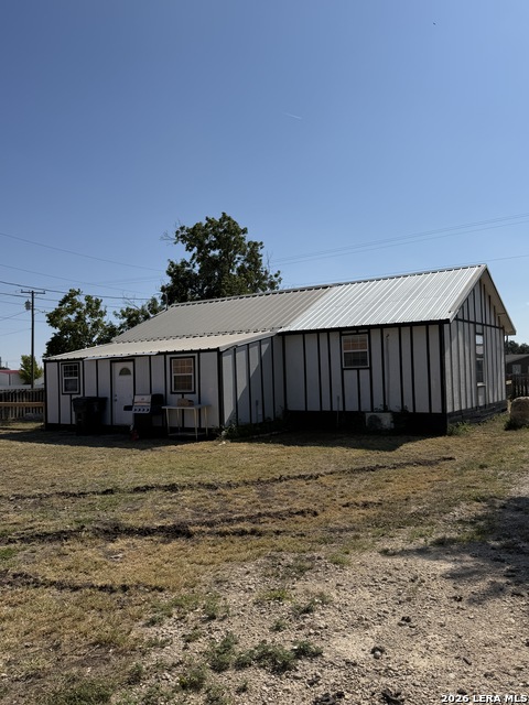 902 S State Highway 55 Property Photo 28