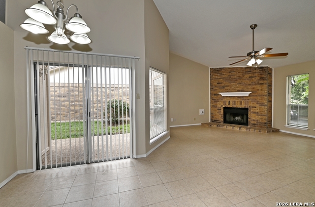 13706 Winding Hl Property Photo 4