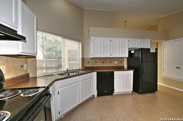 13706 Winding Hl Property Photo 7