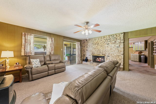 210 Kimberly Dr Property Photo 6