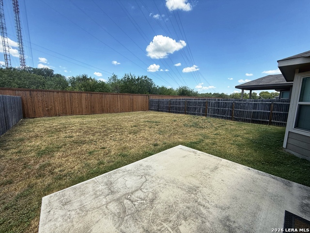 8819 Straight Oaks Property Photo 28