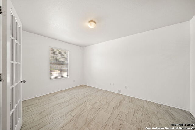 320 Lonestar Gait Property Photo 14