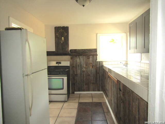 919 Alametos Property Photo 13