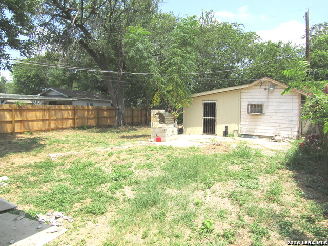 919 Alametos Property Photo 22